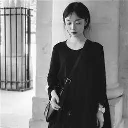 女生黑白伤感落寞头像大全2018算了这个词包含了多少失望