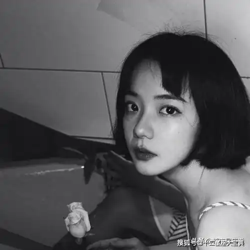 和异性说句话,都要吃醋的三个星座