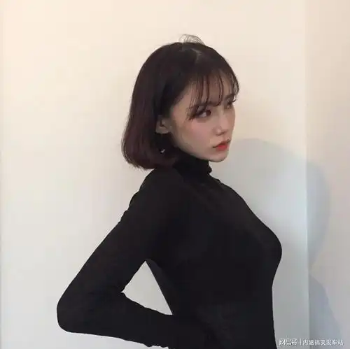 今日养眼美女,韩国李一桐,腰细腿长,御姐范,一颗泪痣画龙点睛