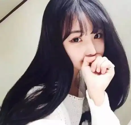 你已经长发及腰了,要不要换个造型