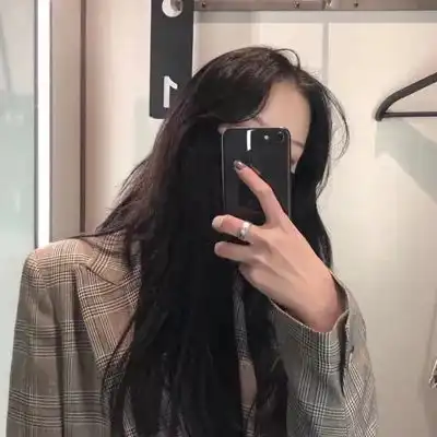 手机控女生头像