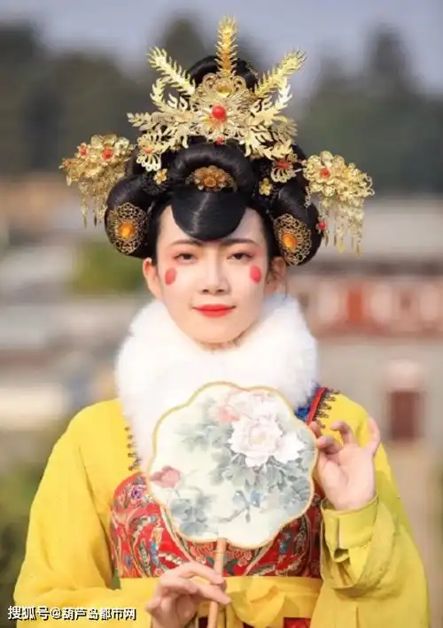 不倒翁女孩化身小鹿女,白裙加成美若天仙,这都不出道