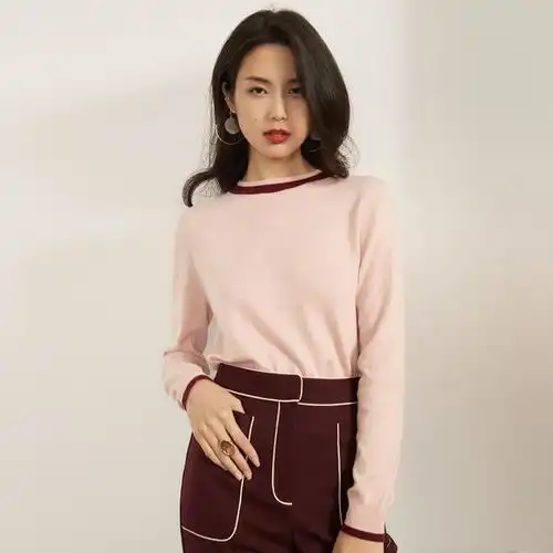 时尚新款针织衫,减龄显瘦,尽显女性的柔软美