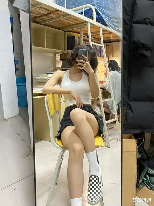别的女孩子都是甜文女主角,而我又咸鱼又菜