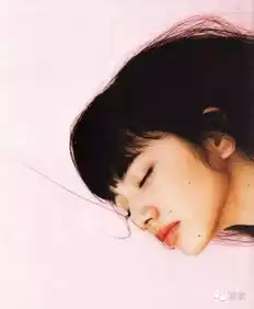 权志龙新欢小松菜奈和旧爱水原希子不仅撞脸还是闺