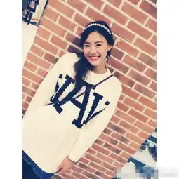 游泳女神晒甜美自拍清纯可人宛如神仙姐姐