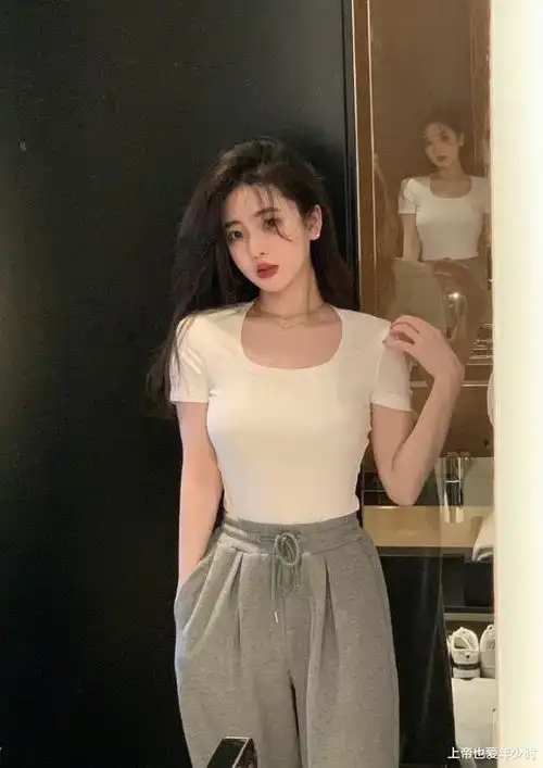 为什么越穷的剩男越要求女人要纯洁,年龄小,而很多高富帅独爱大龄知性女生
