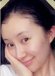 盘点素颜满脸皱纹痘痘的女星刘诗诗范冰冰尹恩惠杨幂唐嫣