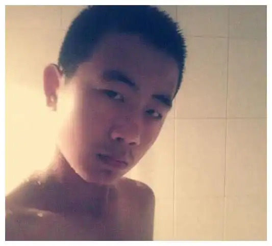 初中生自以为帅爆的3行为,往往女生却很反感,都是弟弟