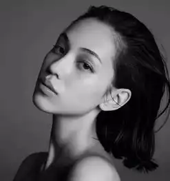 美过angelababy还能睡到权志龙她是怎么做到的