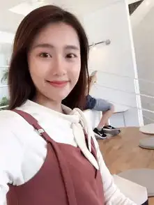 周杰伦演唱会上骂前任的小仙女,原来是个炒作的网红