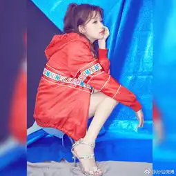 辣妈孙怡真会穿t恤搭配a字裙少女感十足