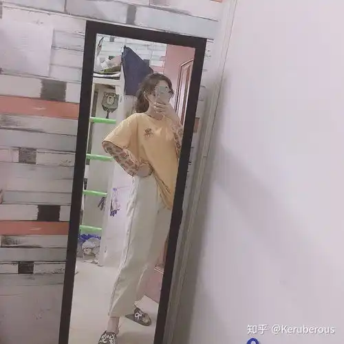 如果一个大学女生身高一米七体重一百二就是个胖子吗