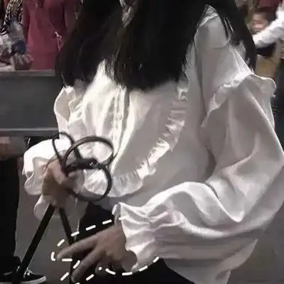 头像女生半身头像不露脸