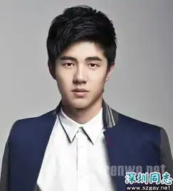 优雅男士侧分短发儒雅型男魅力难挡