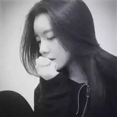 很火的10句朋友圈流行经典句越活越冷清,也不指望谁做我的救星