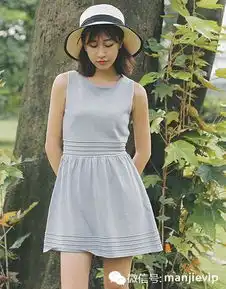 清新淡雅,在不经意间展现着女性的柔美气质