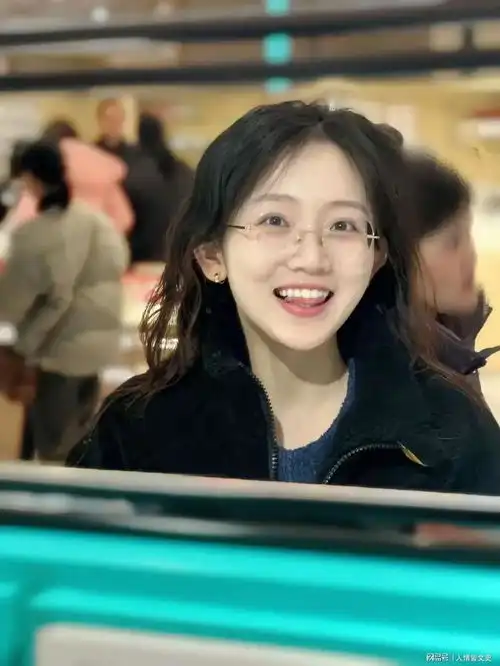 没有克制能力就别当老师我也是教授,我教过的女大学生美女如云