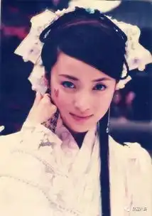 心机裸妆扮男人中年妇女变小妞,古装剧造型连看图说话都不会
