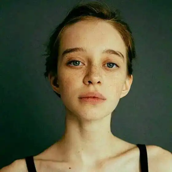 欧美女生头像高贵漂亮端庄