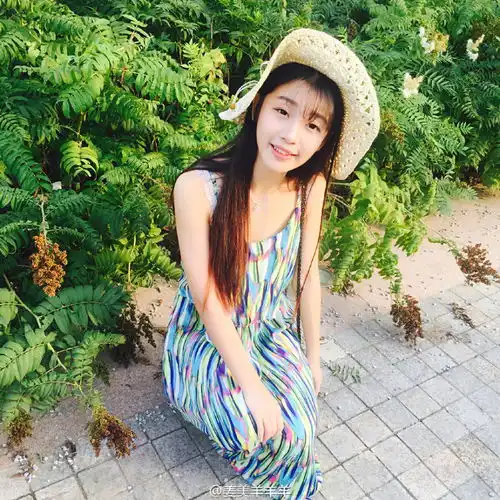 组图湖大女神晒冬季温暖写真释放优雅气质