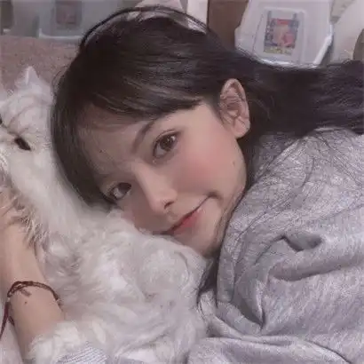 可爱女生和猫的头像,抱猫的女生送给喜欢小猫的亲