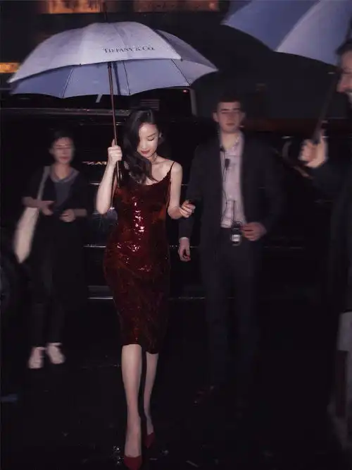 有没有倪妮的美照当头像呀