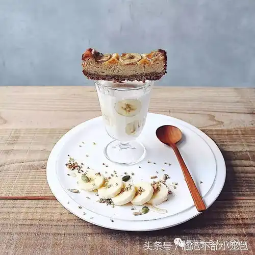 作为精致的猪猪女孩,和这样精致的食物才般配