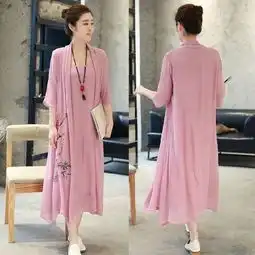 漂亮女人就是会装扮,身上的裙子动人心魄显气质,光背影就美爆了