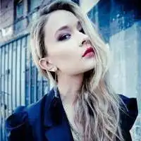 化妆后的非主流美女头像