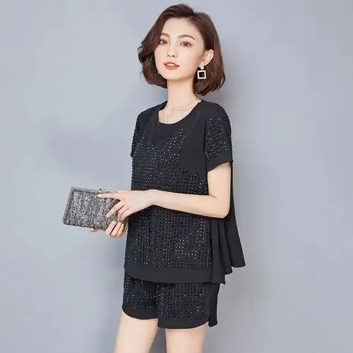 奔三的微胖女人,建议你穿这些大码套装,减龄显瘦更显高贵女人味