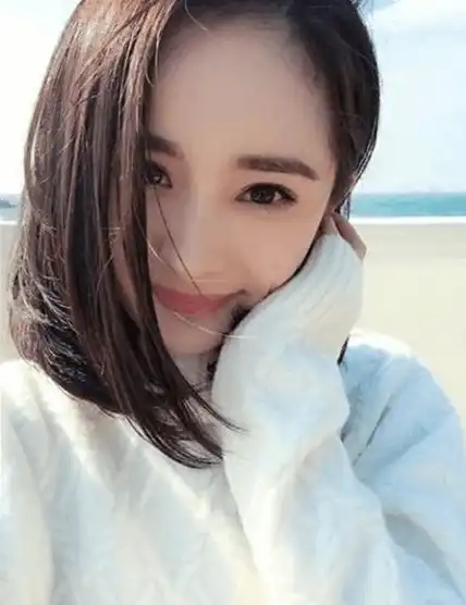 杨幂工作室的艺人不是美女就是帅哥,你看上哪款