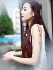 佟丽娅娜扎迪丽热巴麦迪娜四大新疆美女明星,异样风情