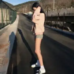 女生想成为图一的腿还是二
