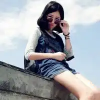 魅力光芒的qq女生头像我只要安安静静的想你