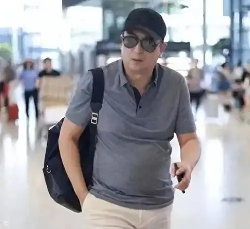 张嘉译病情恶化,身价过亿为何放弃治疗妻子爆料背后真相