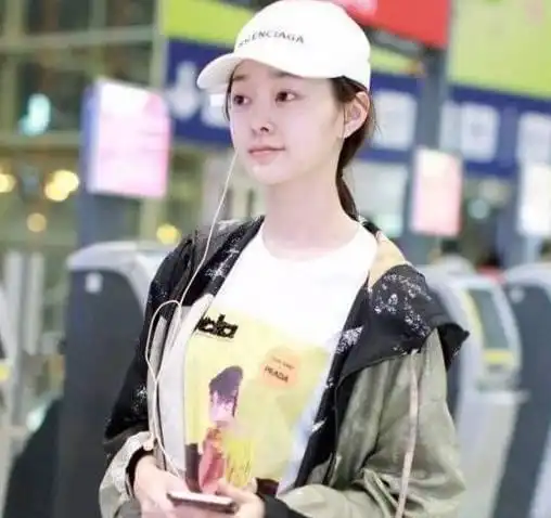素颜美女又添一人旗袍美人素颜想给满分