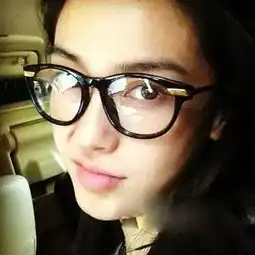 女星戴眼镜照pk袁姗姗赵丽颖林心如刘诗诗唐嫣
