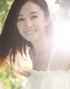 这个女的是谁