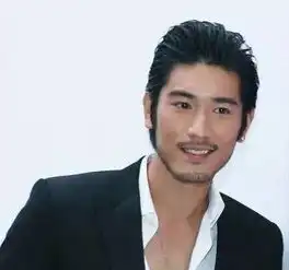 这绝对是男演员才有的优势