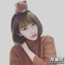 2016秋冬流行中长发发型图片女生最常见的中分披发发型7