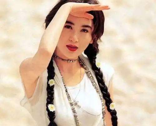 45岁李嘉欣晒瑜伽照抢镜细数80年代香港女星无ps纯美照