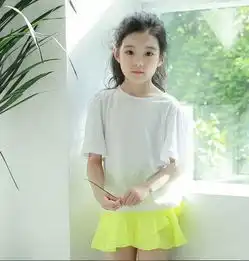 韩国8岁空灵女孩美翻了,看到她妈的样子简直...