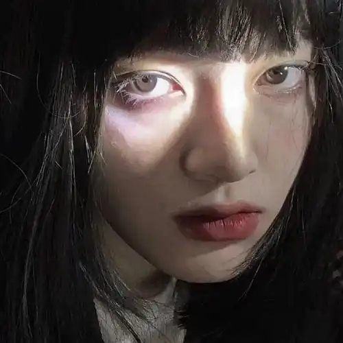 女生头像超文艺适合春夏季节的光影女头