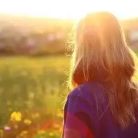 女人图片头像唯美背景微信头像图片大全