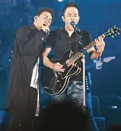 beyond黄家驹去世21年黄贯中曝其纹身用原子笔画成