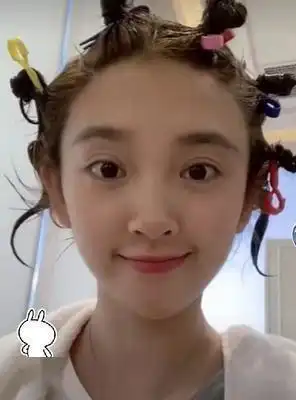 樱桃女神不愧唐艺昕,孕期素颜状态好,网友求孕期保养秘籍