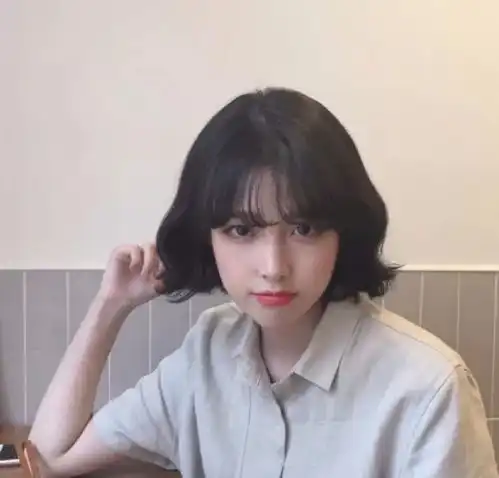 黑色头发的女生,弄什么样的发型最好看