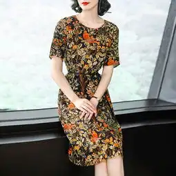 女人一旦过了48,不妨多穿大牌真丝裙,配平鞋,穿出高贵女人味