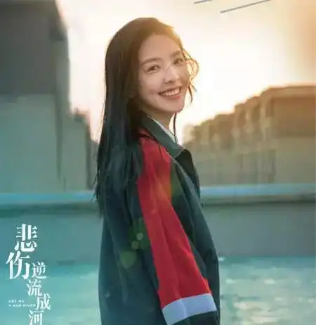 被王思聪关注又取关,这位小姐姐颜值真的有吹的那么高吗